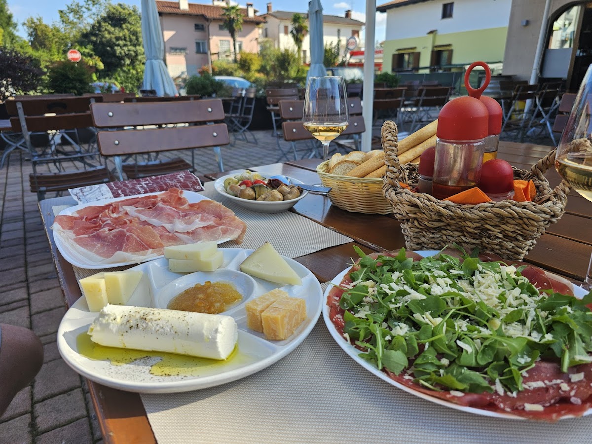 Prosciutteria Al Mulino-9